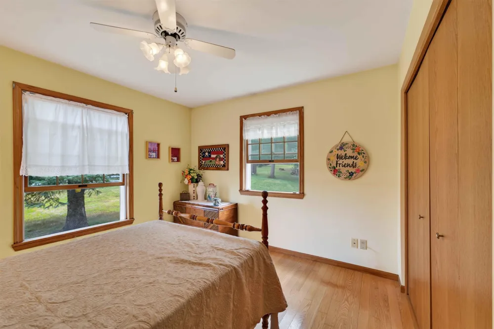 5493 S Bates Road Acme Township, MI 49690