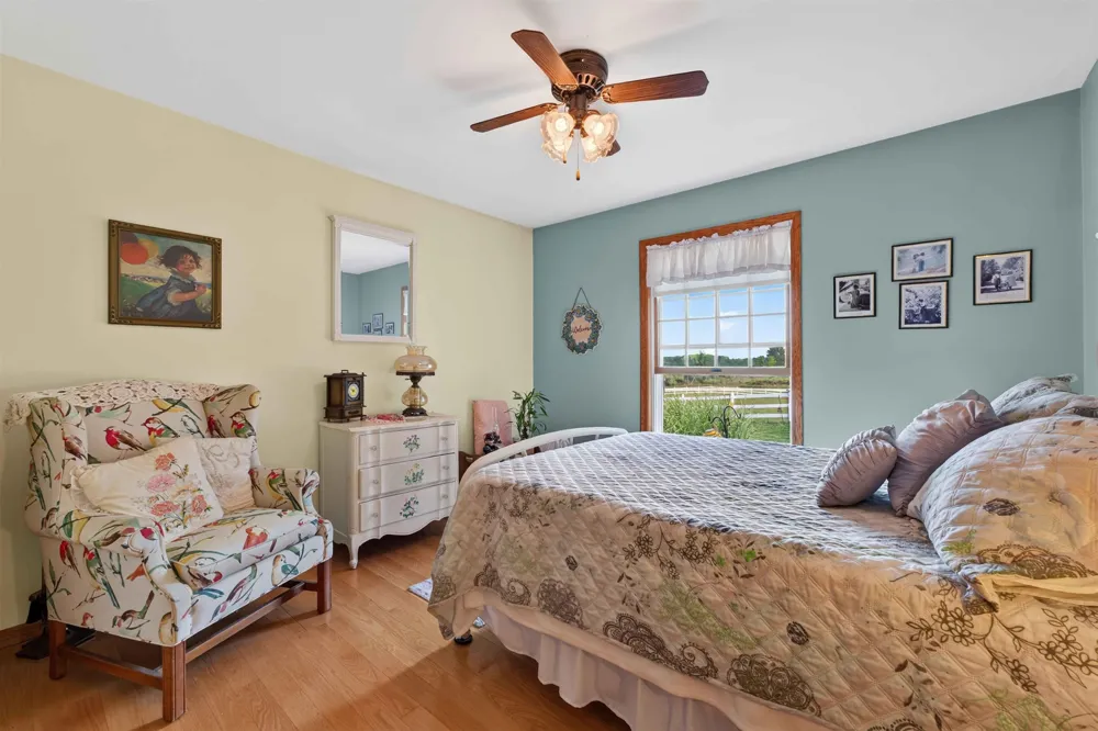 5493 S Bates Road Acme Township, MI 49690