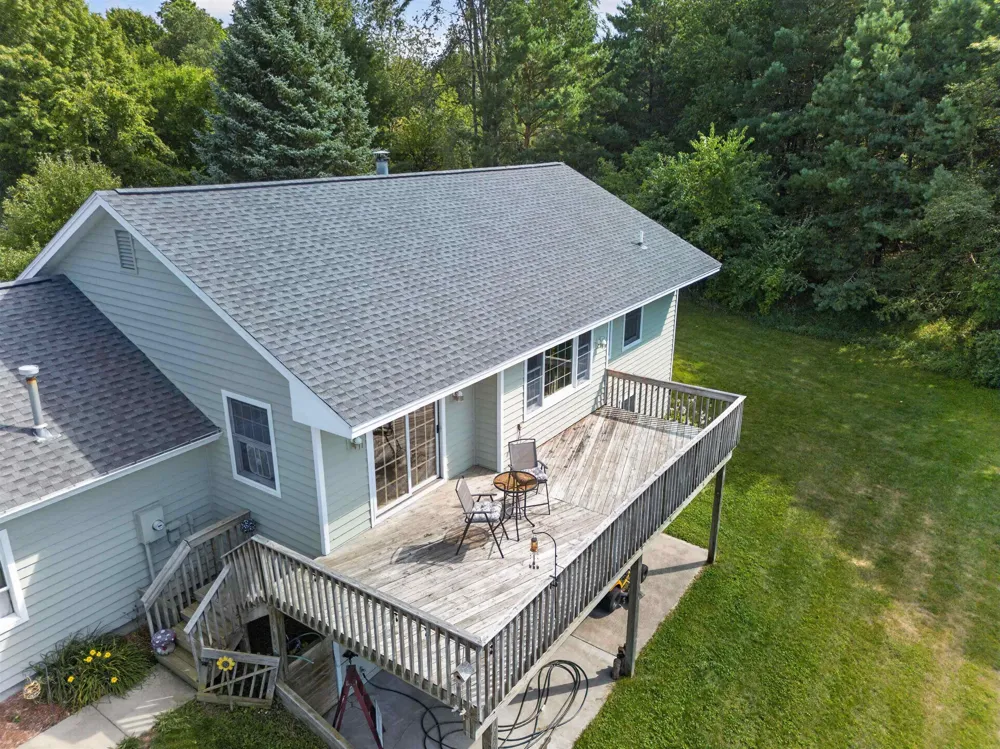 5493 S Bates Road Acme Township, MI 49690