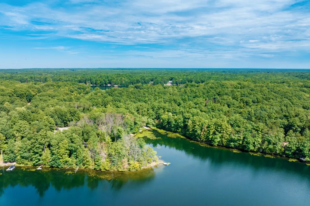 2465 Chandler Road East Bay Township, MI 49696