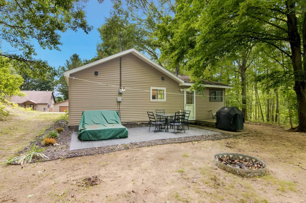 2465 Chandler Road East Bay Township, MI 49696