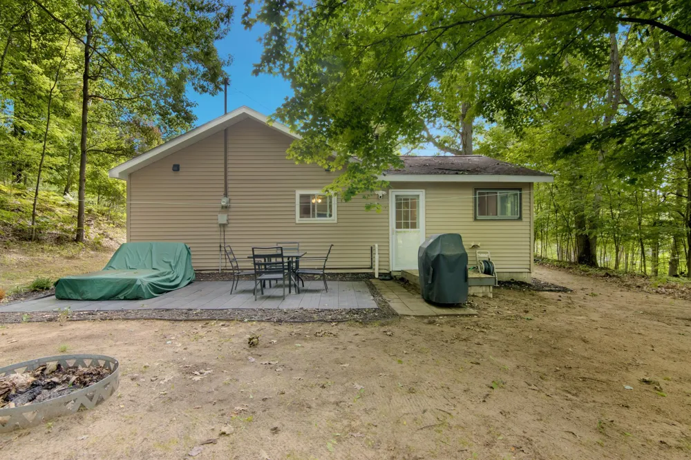 2465 Chandler Road East Bay Township, MI 49696