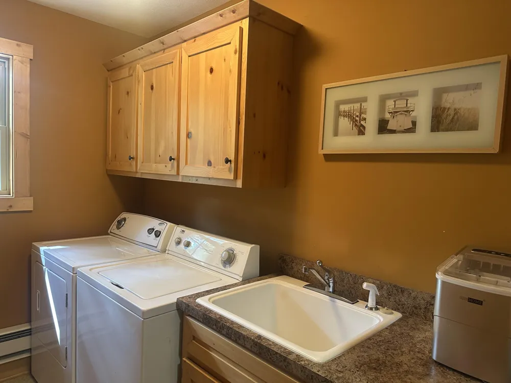 11376 S Retreats Way Lake Township, MI 49304