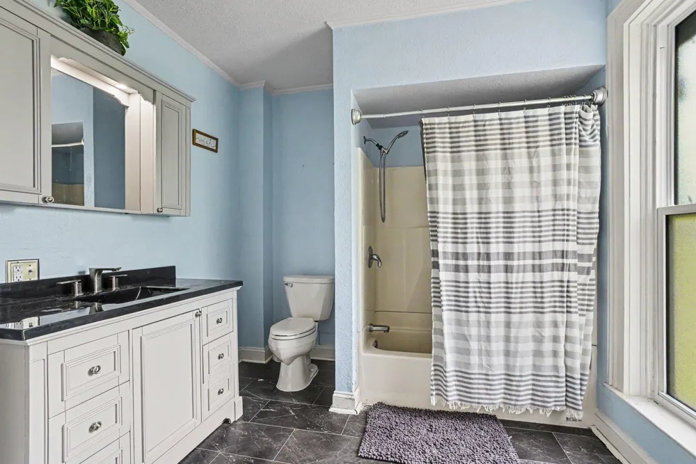 405 Cedar Albion City, MI 49224