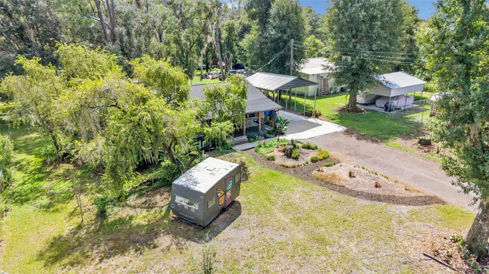 5302 CALHOUN ROAD Plant City, FL 33567