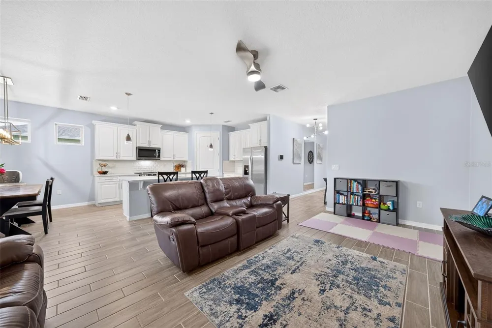 1446 SAVOY LANE Sanford, FL 32771