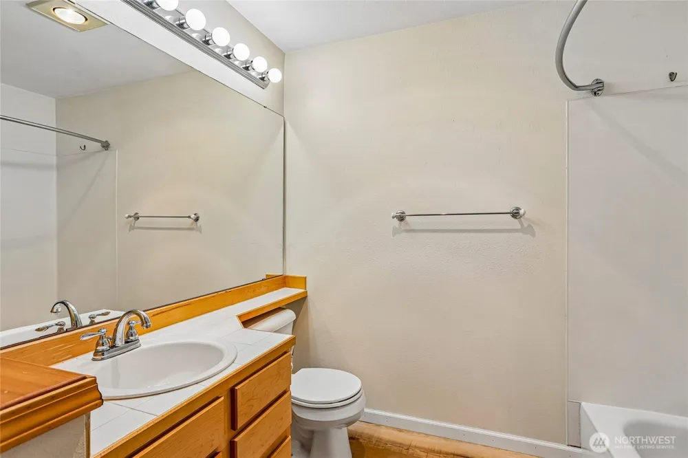 2201 192nd Street SE #R205 Bothell, WA 98012