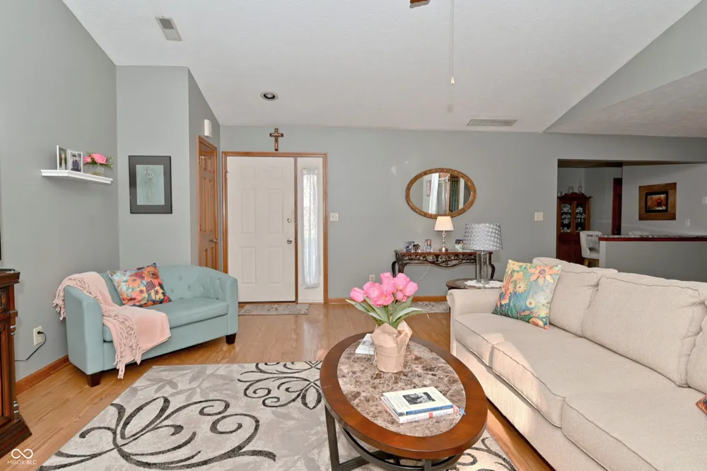 8336 Chapel Pines Drive Indianapolis, IN 46234