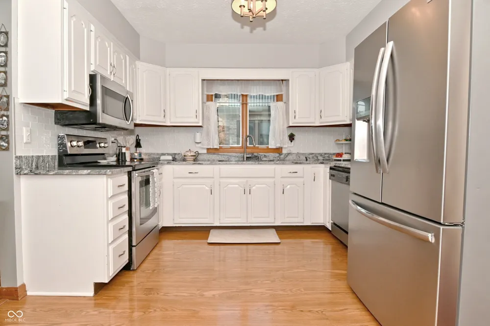 8336 Chapel Pines Drive Indianapolis, IN 46234