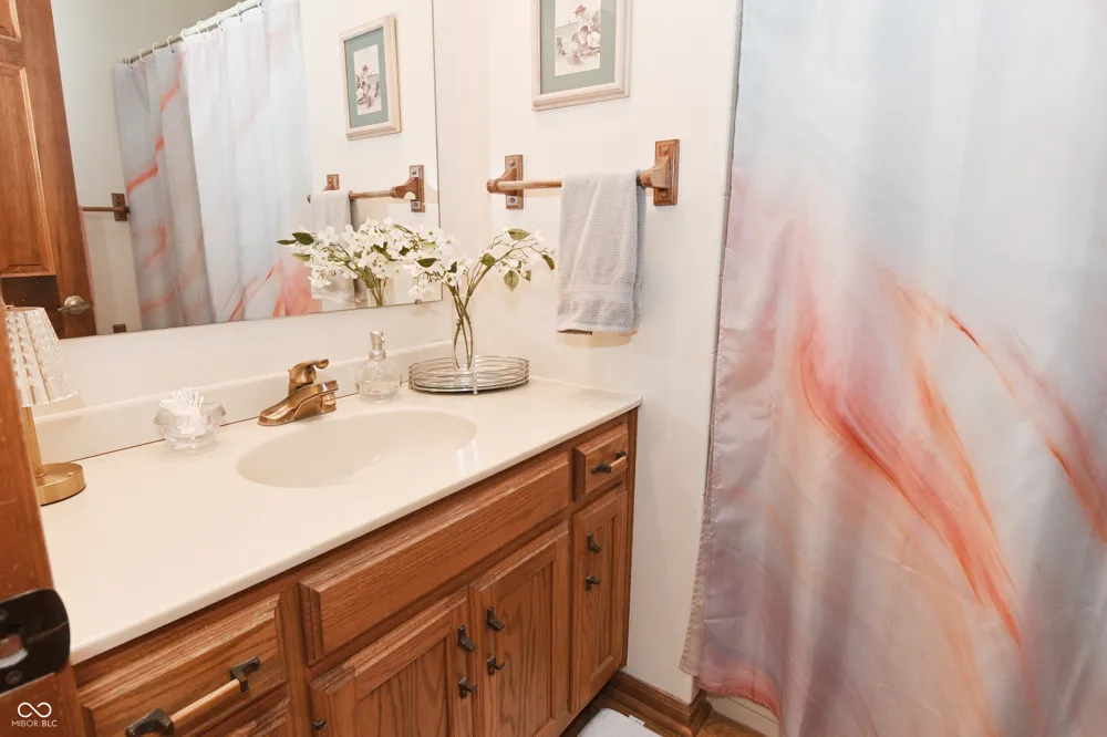 8336 Chapel Pines Drive Indianapolis, IN 46234
