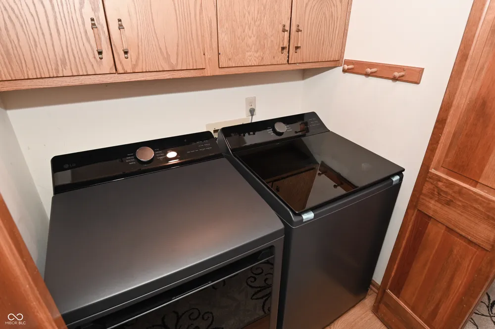 8336 Chapel Pines Drive Indianapolis, IN 46234