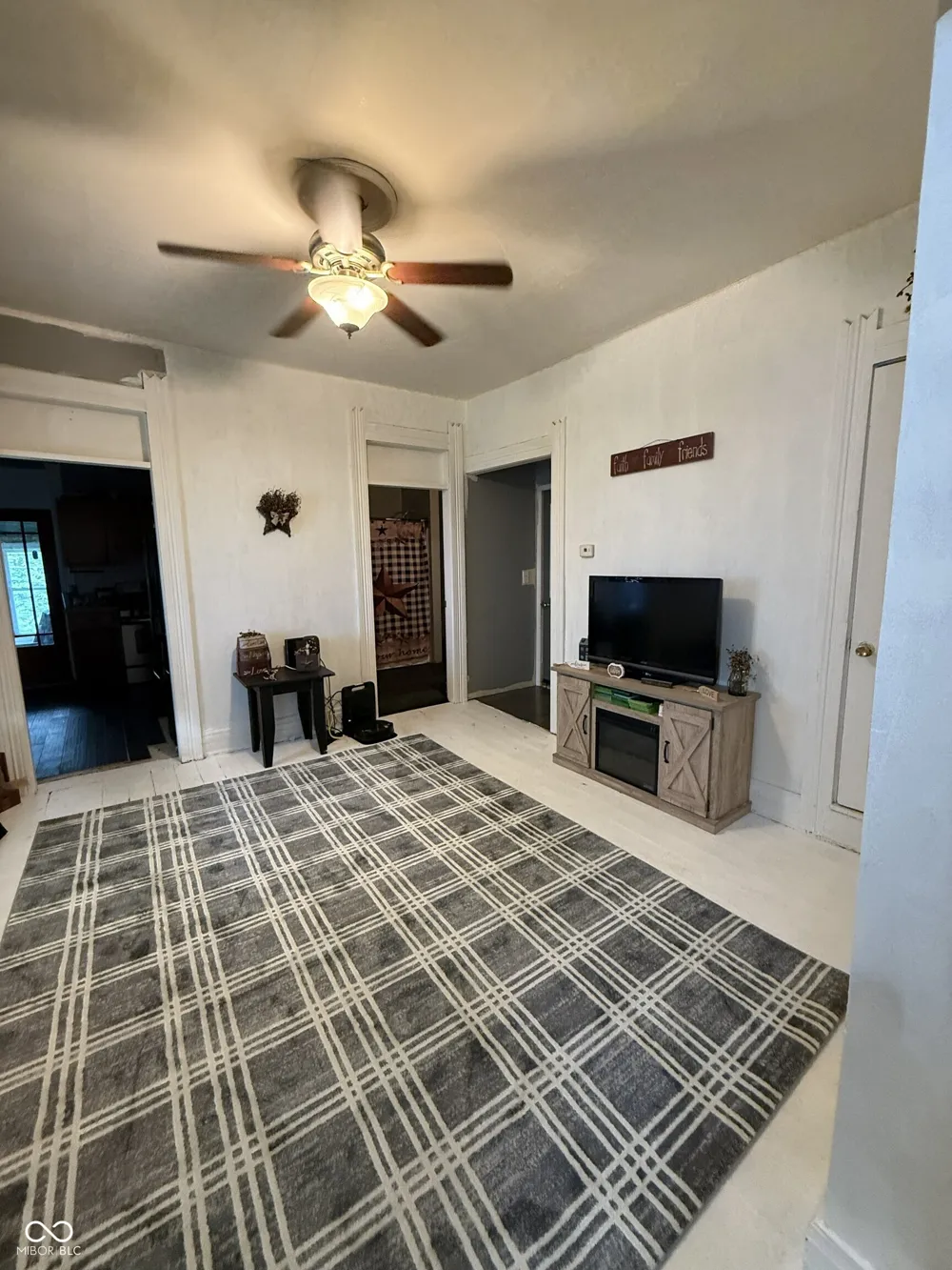 202 S Main Street Jonesboro, IN 46938