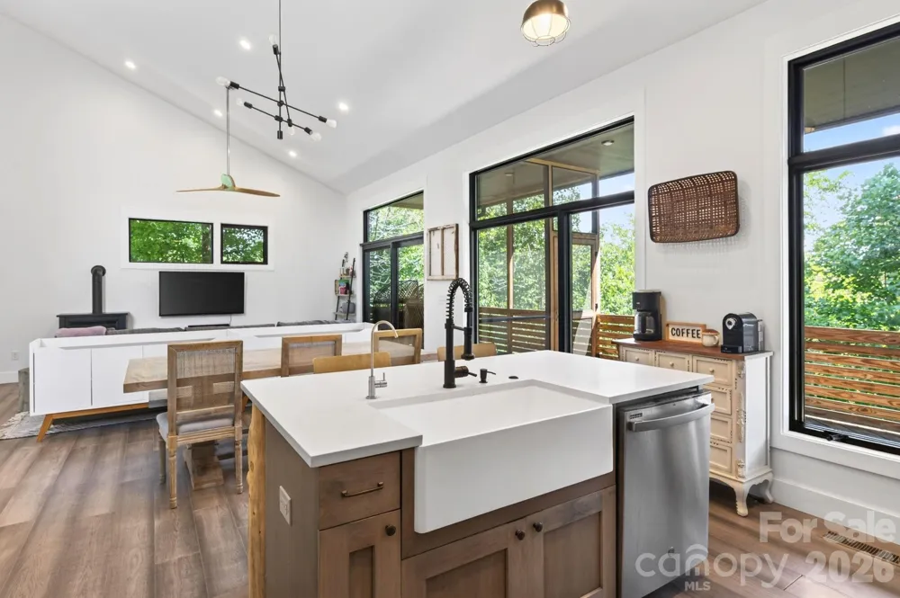 40 Malvern Walk Asheville, NC 28806
