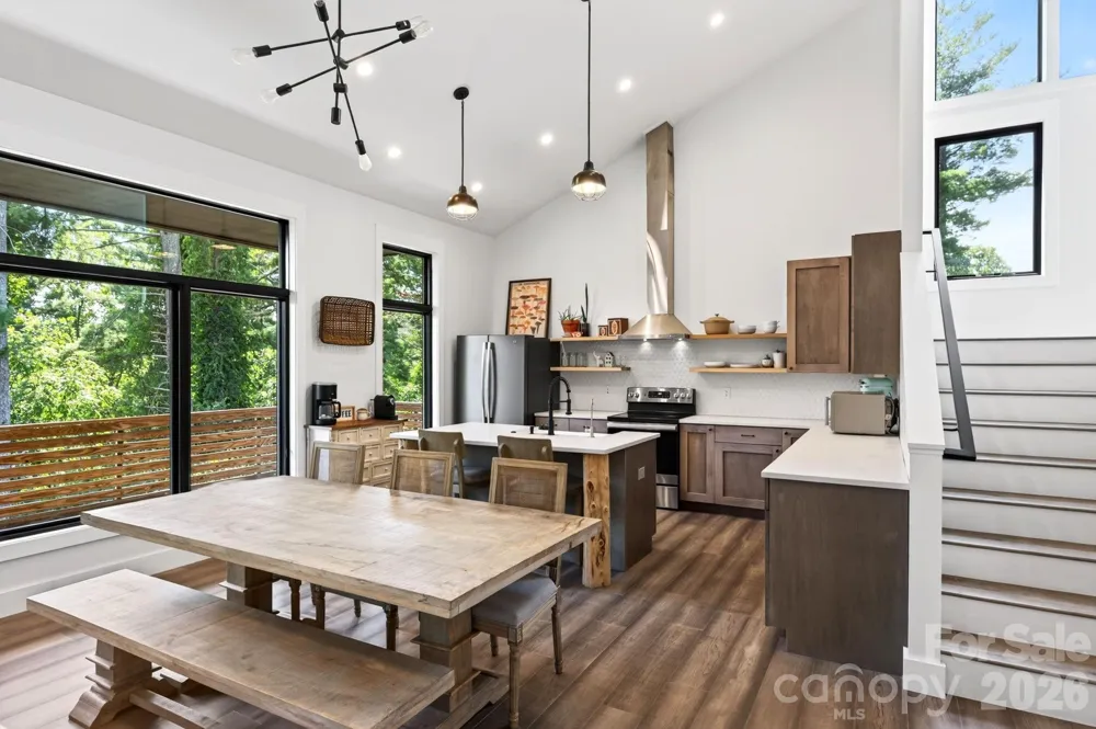 40 Malvern Walk Asheville, NC 28806