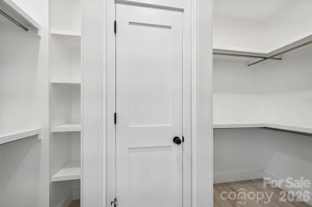 40 Malvern Walk Asheville, NC 28806