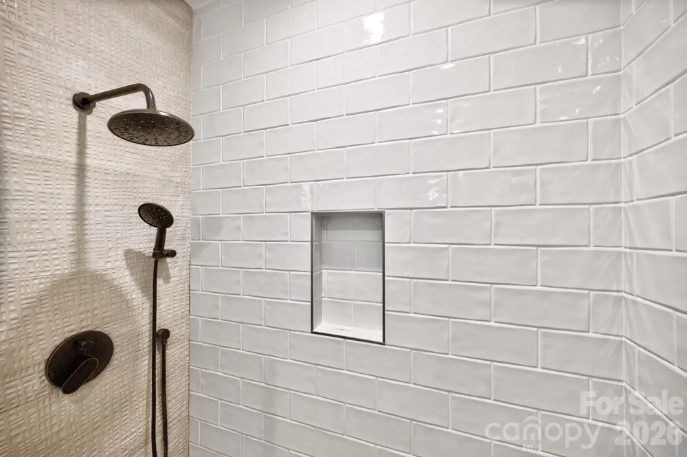 40 Malvern Walk Asheville, NC 28806
