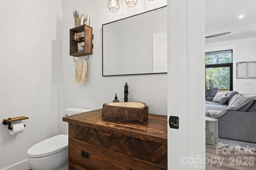 40 Malvern Walk Asheville, NC 28806