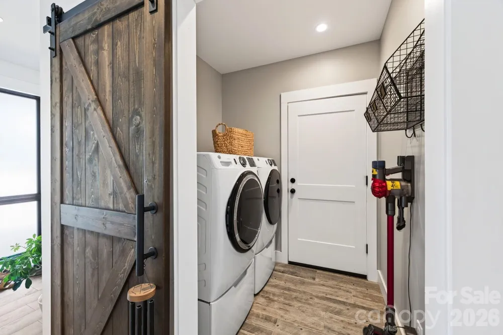 40 Malvern Walk Asheville, NC 28806