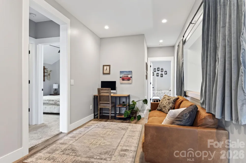 40 Malvern Walk Asheville, NC 28806