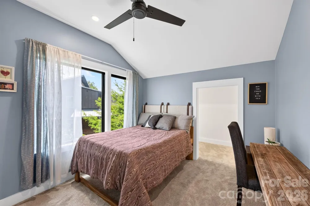 40 Malvern Walk Asheville, NC 28806
