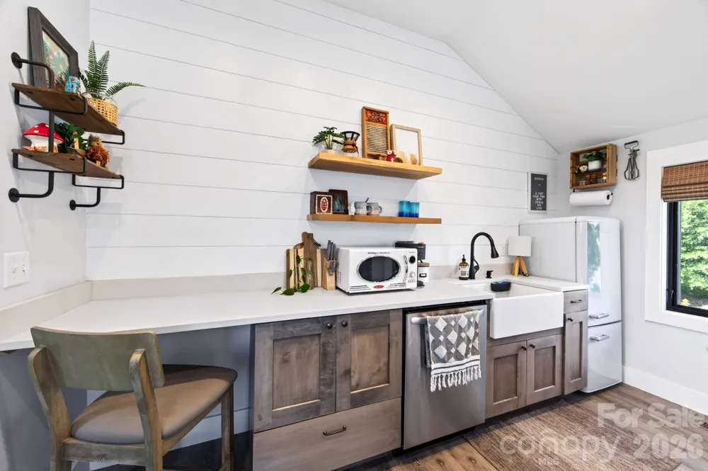 40 Malvern Walk Asheville, NC 28806