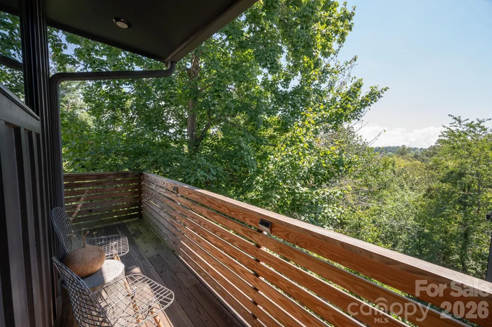 40 Malvern Walk Asheville, NC 28806