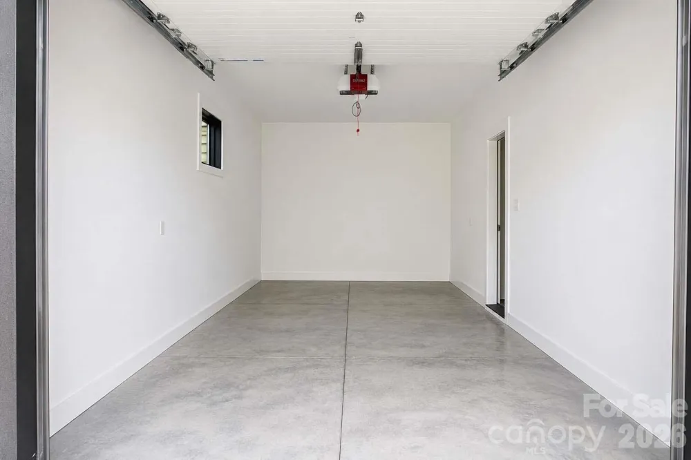 40 Malvern Walk Asheville, NC 28806