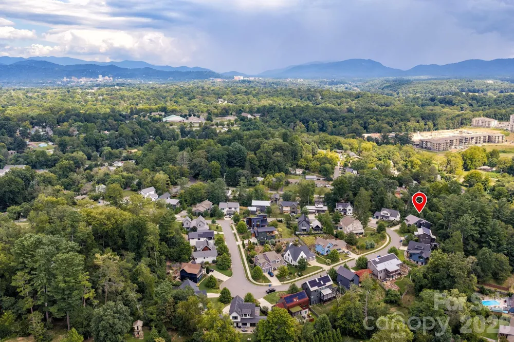 40 Malvern Walk Asheville, NC 28806
