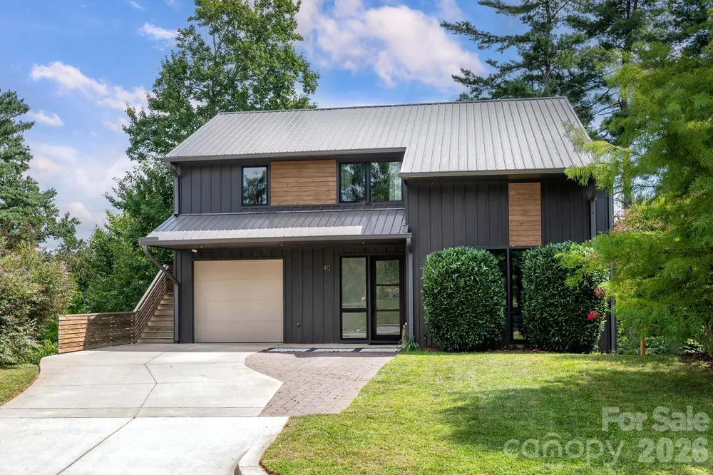 40 Malvern Walk Asheville, NC 28806