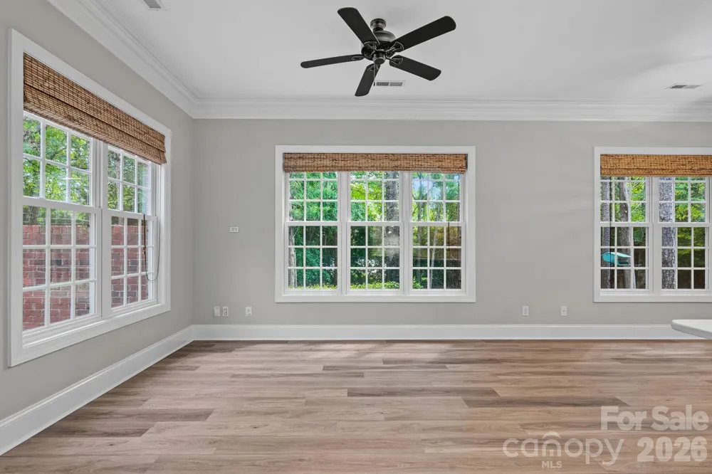 6415 Wakehurst Road Charlotte, NC 28226
