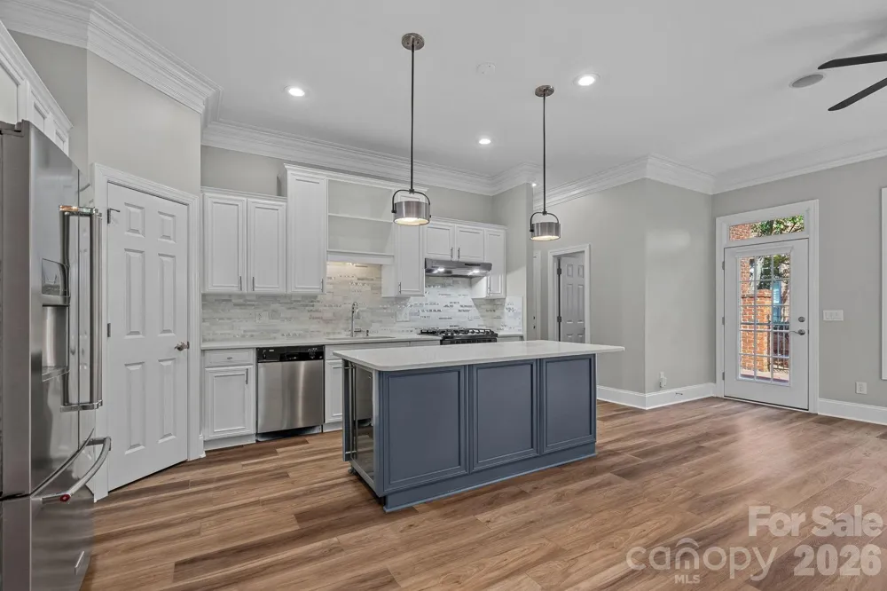 6415 Wakehurst Road Charlotte, NC 28226