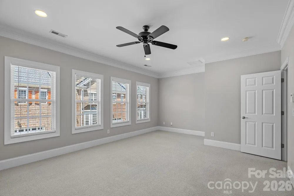 6415 Wakehurst Road Charlotte, NC 28226