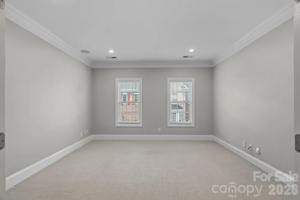 6415 Wakehurst Road Charlotte, NC 28226