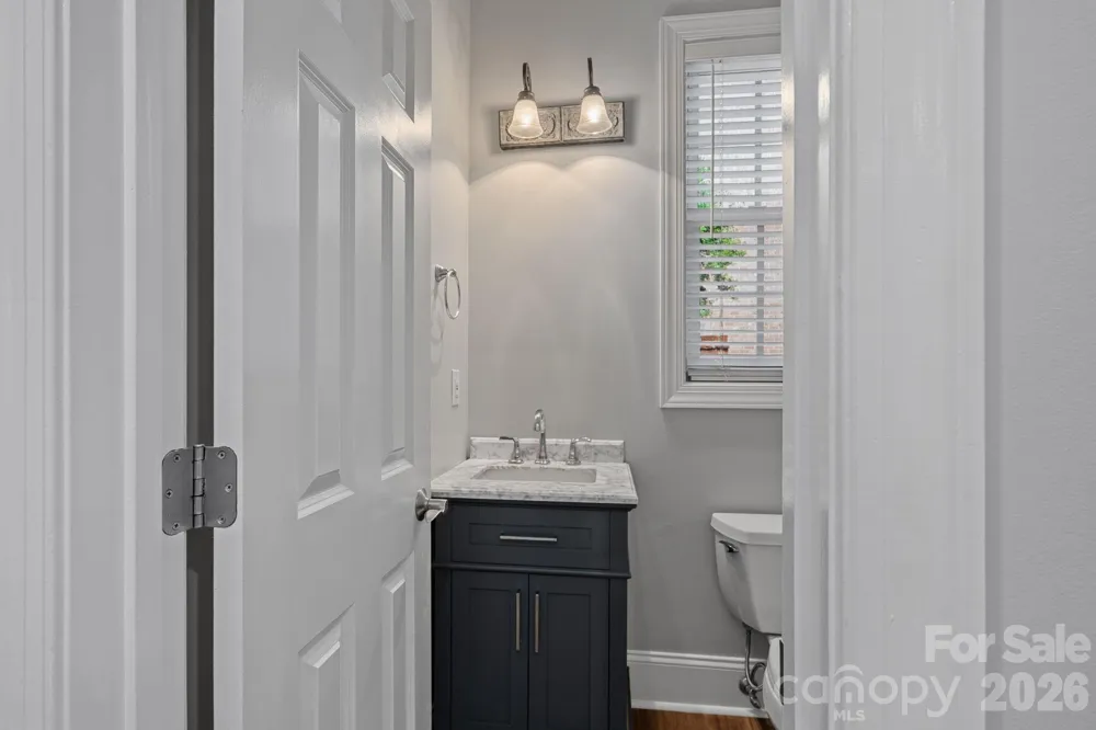 6415 Wakehurst Road Charlotte, NC 28226
