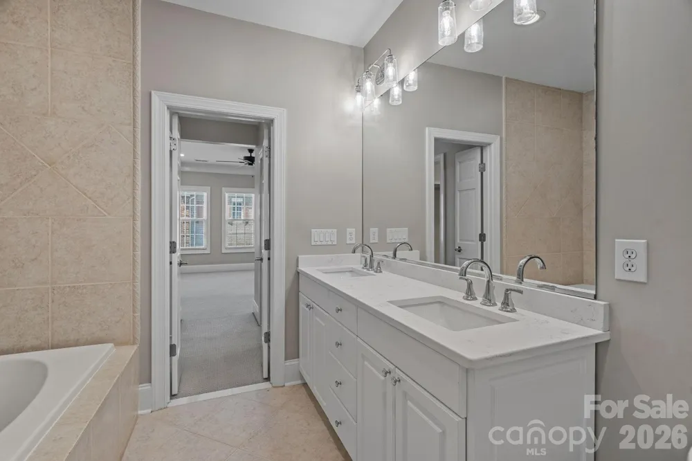 6415 Wakehurst Road Charlotte, NC 28226