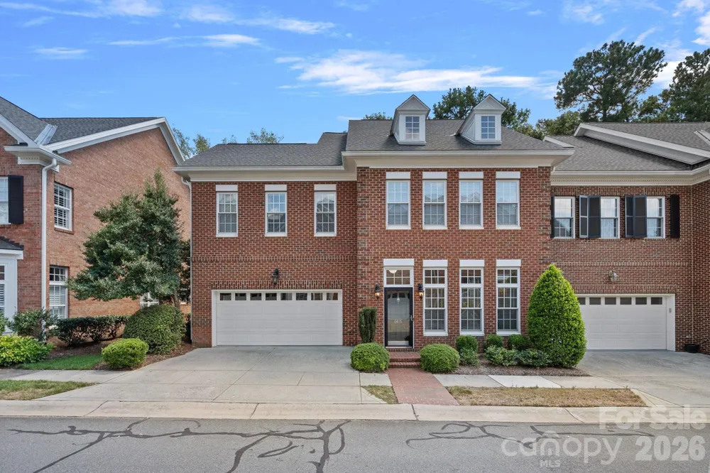 6415 Wakehurst Road Charlotte, NC 28226