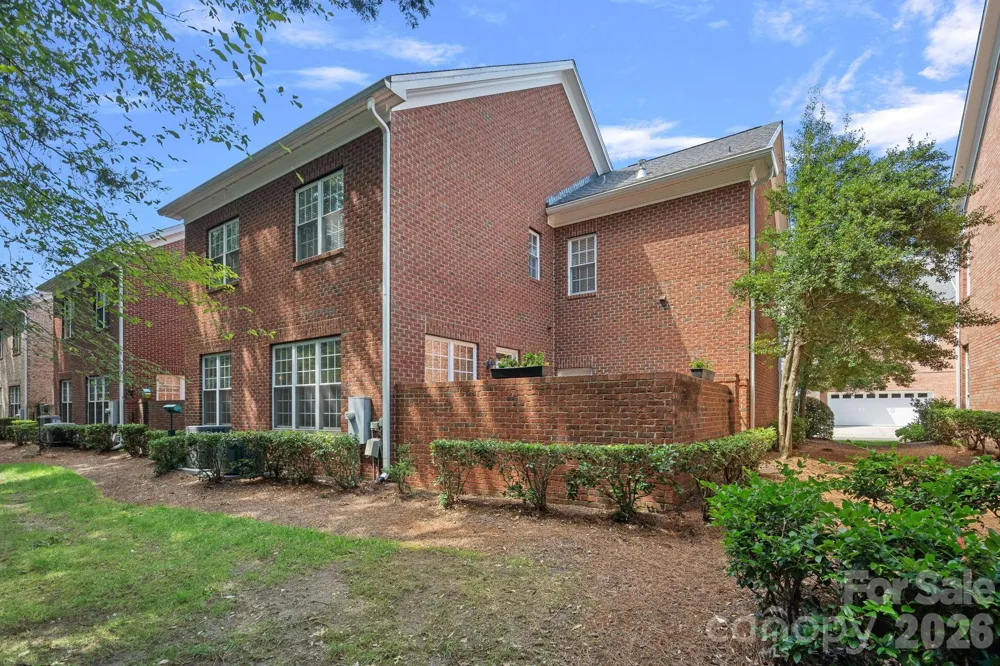 6415 Wakehurst Road Charlotte, NC 28226