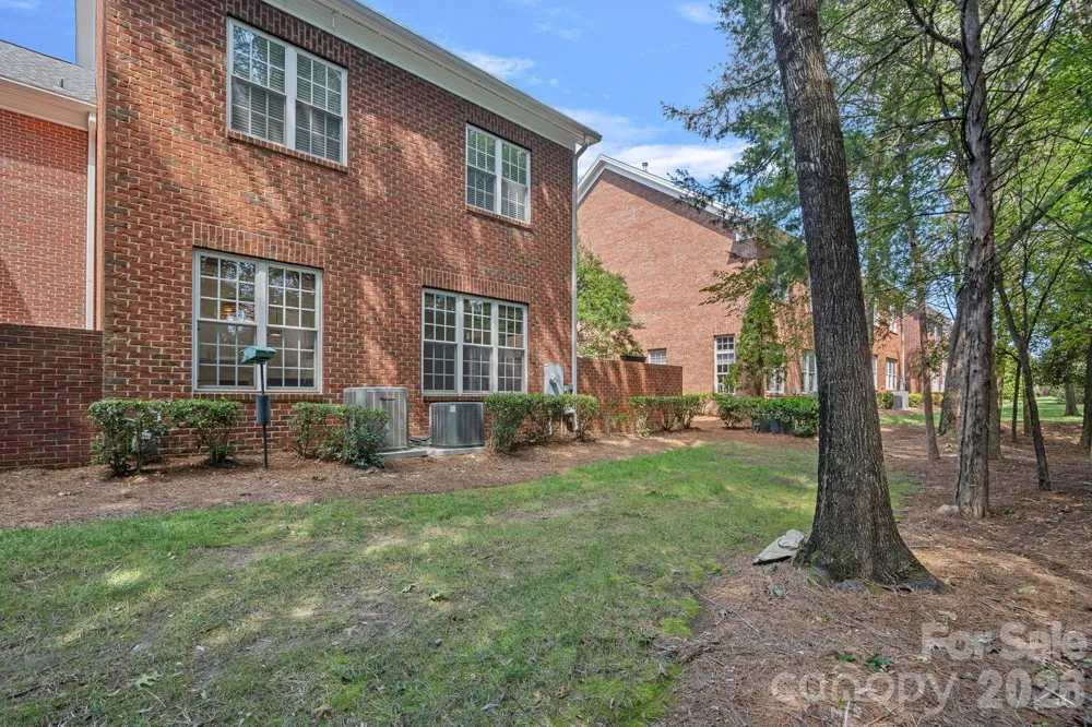 6415 Wakehurst Road Charlotte, NC 28226