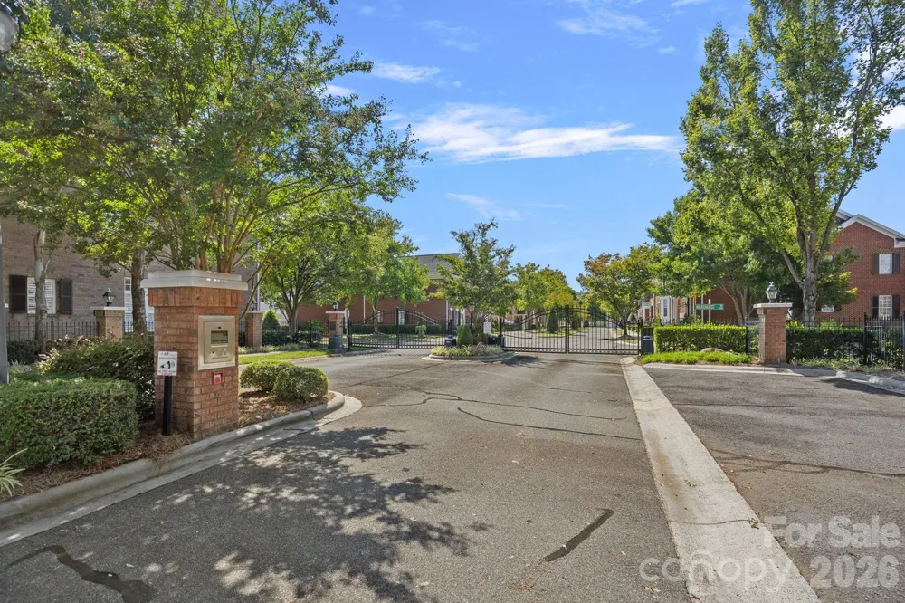 6415 Wakehurst Road Charlotte, NC 28226
