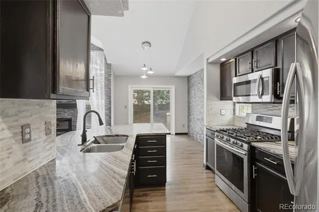 2498 S Scranton Way Aurora, CO 80014