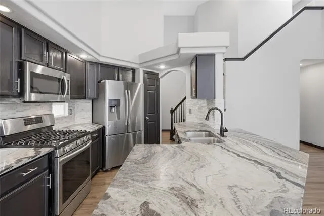 2498 S Scranton Way Aurora, CO 80014