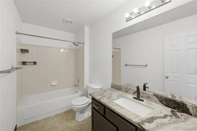 2498 S Scranton Way Aurora, CO 80014