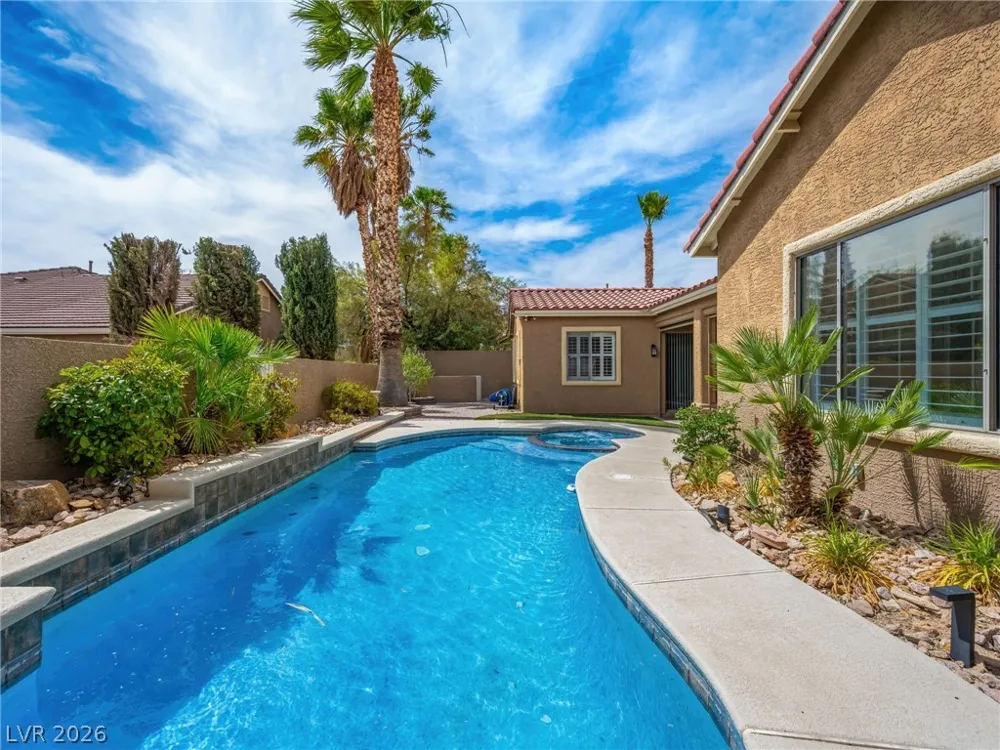 2404 Quartz Peak Street Las Vegas, NV 89134