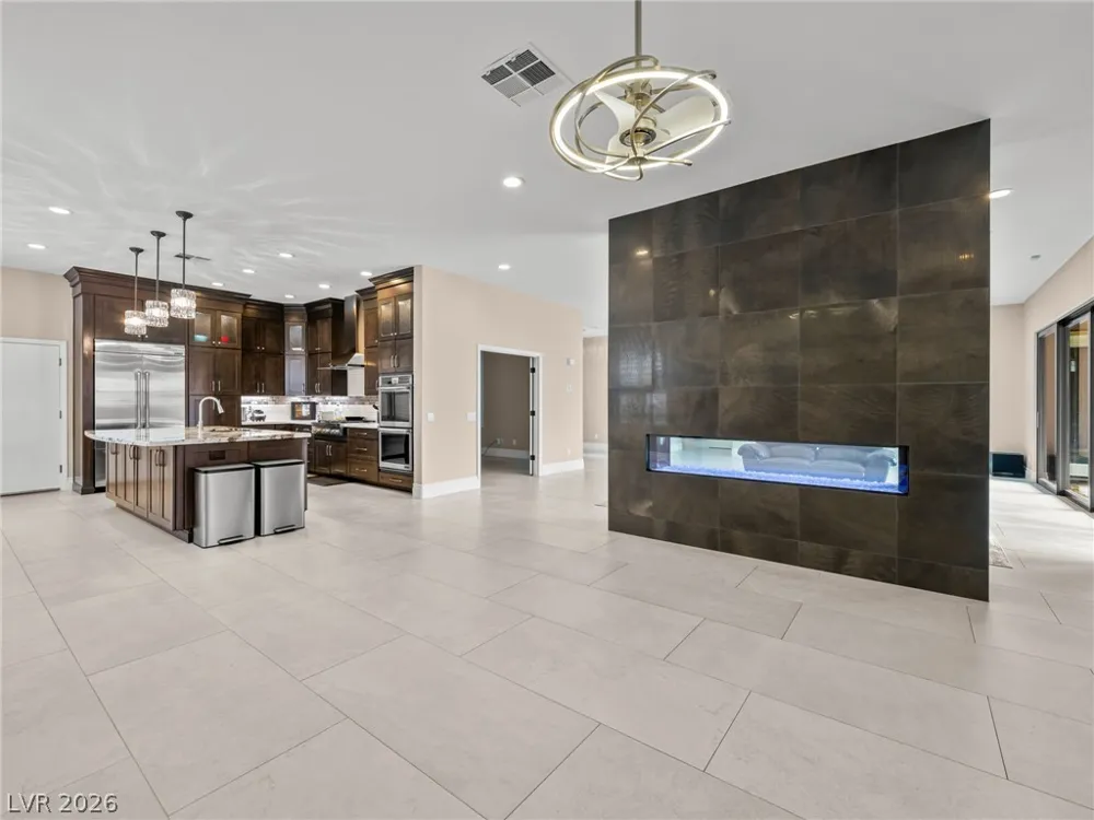 2404 Quartz Peak Street Las Vegas, NV 89134