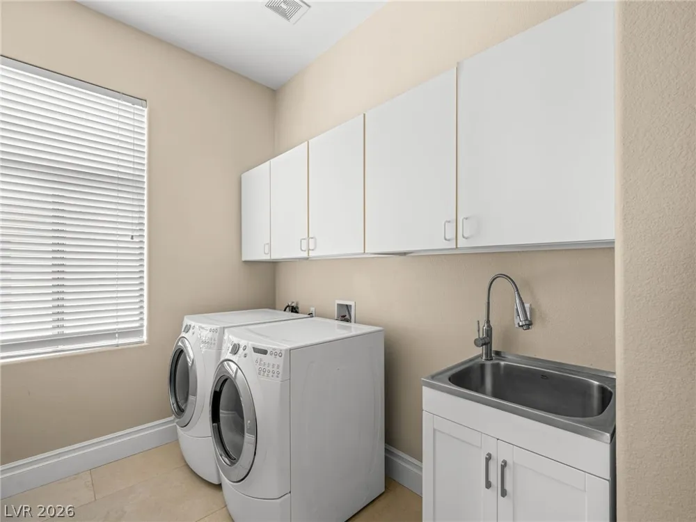 2404 Quartz Peak Street Las Vegas, NV 89134
