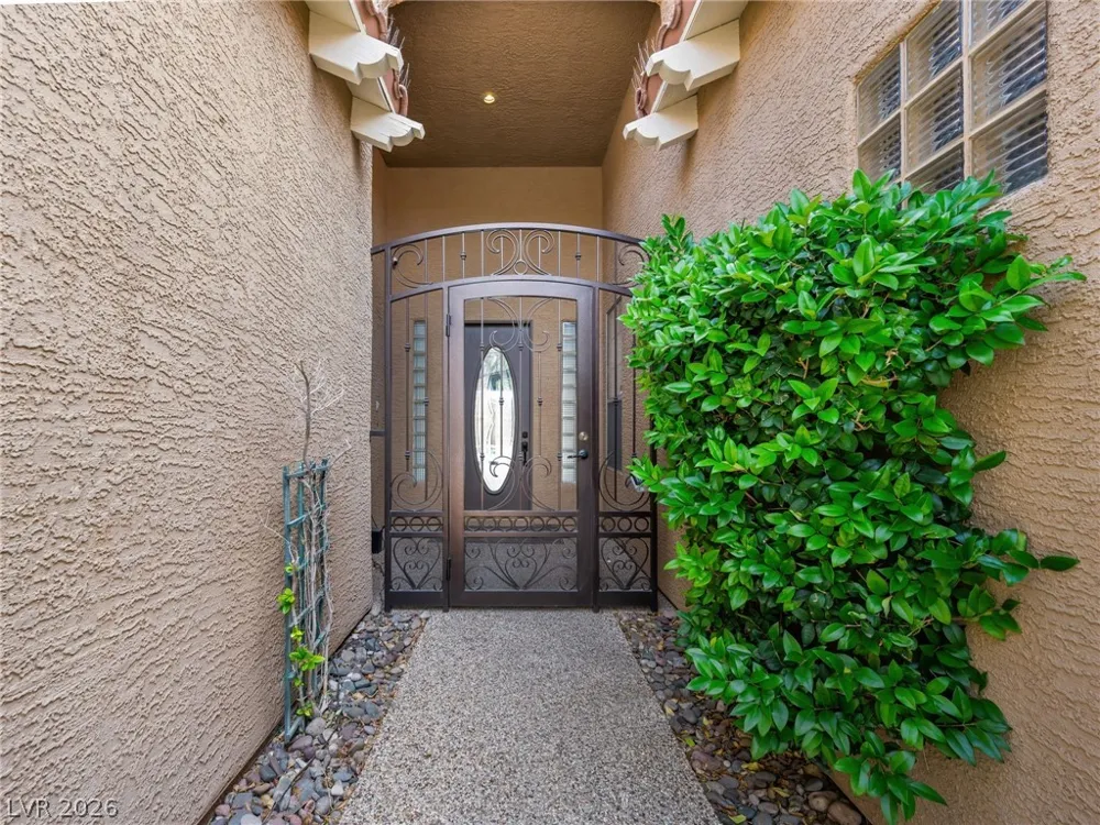 2404 Quartz Peak Street Las Vegas, NV 89134