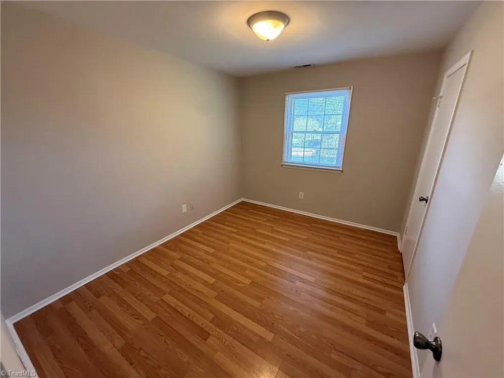 2201 Stonehaven Road Kernersville, NC 27284