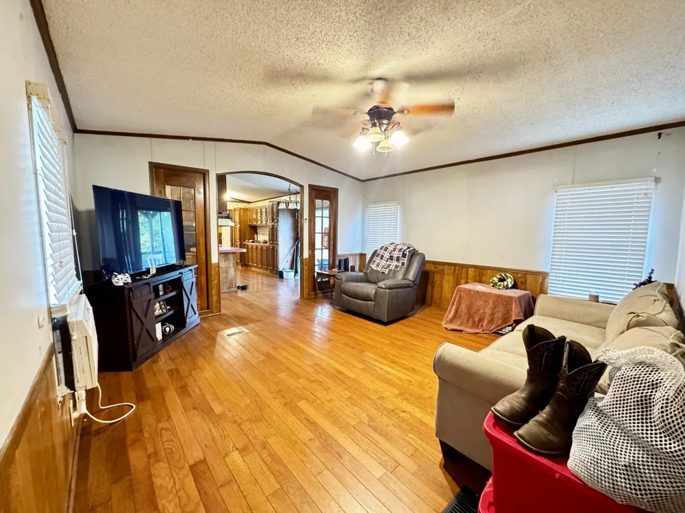 1542 Gainesboro Grade Cookeville, TN 38501
