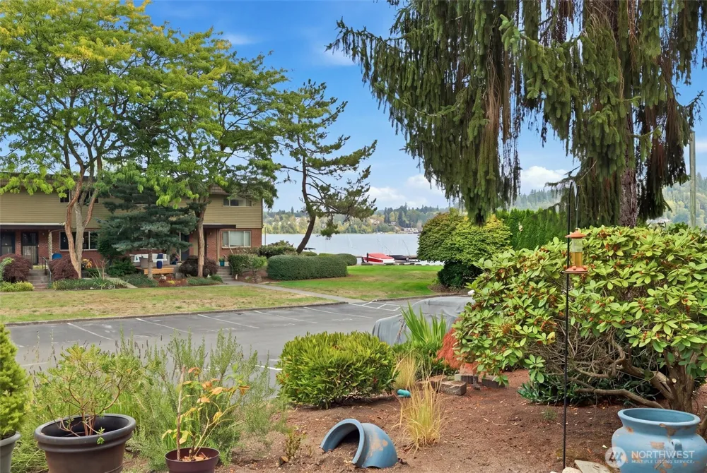 3834 175th Avenue NE #E44 Redmond, WA 98052