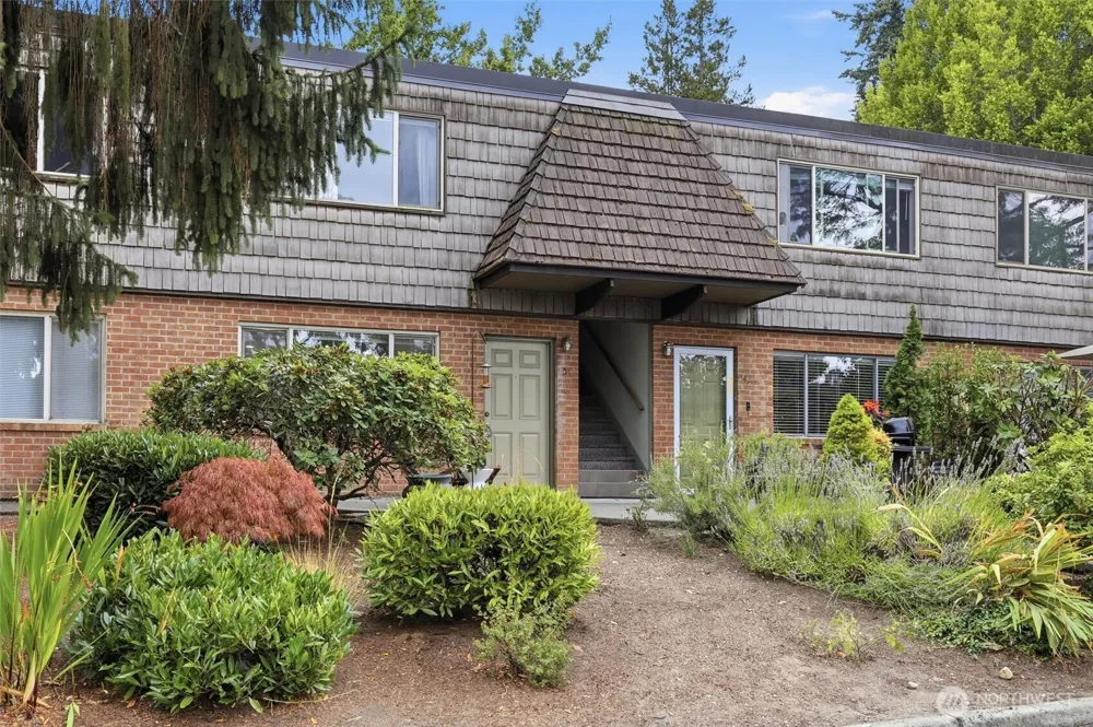 3834 175th Avenue NE #E44 Redmond, WA 98052